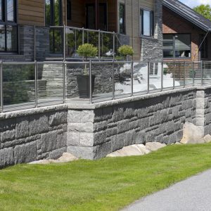 Bohusgranitt Forstøtningsmur granitt mur Støttemur Naturstein
